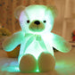 📢📢50% de réduction ! 🧸 Ours en peluche doux avec lumières LED colorées – Câlin lumineux pour enfants & décor apaisant ! ✨