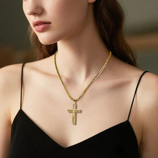 📢📢64 % de réduction ! Collier pendentif crucifix Jésus plaqué or 14K – Protection spirituelle, élégance intemporelle & boîte cadeau incluse ! ✝️✨