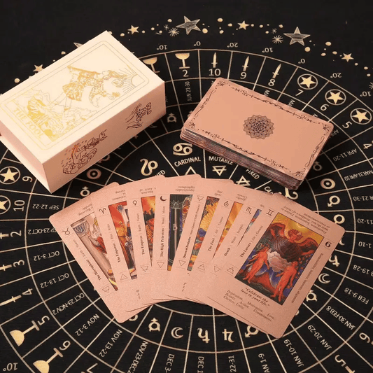 📢📢50% DE RÉDUCTION ! 🌙✨ Jeu de Tarot « Witchy Cauldron » Rose Gold – 78 Cartes Feuille d’Aluminium + Livre Guide Inclus ⚡