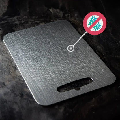 ❗ PROMO LIMITÉE 50% DE RÉDUCTION ! 🪓 Planche à Découper 100% Titane – Hygiénique, Inodore & Économe pour vos Couteaux 🍴