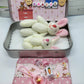 💎 ACHETEZ 1, OBTENEZ 1 GRATUIT ! 💎 Peluche Lapin Maman & Bébé dans Boîte Métallique – Cadeau de Pâques Mignon & Collectionnable 🐇🎁