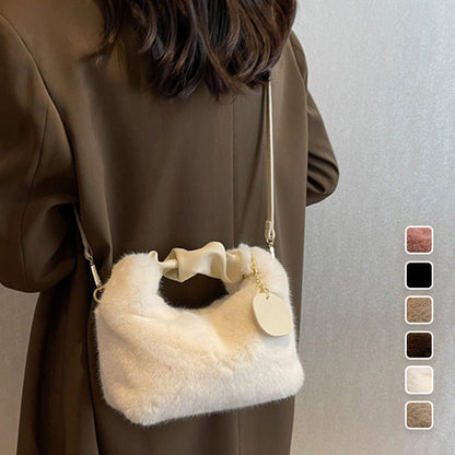 💎 50% DE RÉDUCTION ! 💎 Sac Multifonctionnel en Fausse Fourrure 2026 – Doux, Élégant & Transformable (Bandoulière/Sac à Dos) 👜