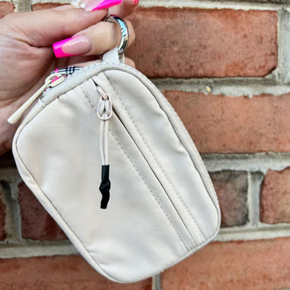 💎 50% DE RÉDUCTION ! 💎 Portefeuille Étanche avec Dragonne – 3 Poches Zippées, Compartiment Transparent & Crochet Métallique (15×9 cm) 🌊👛