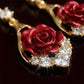 💎 60% DE RÉDUCTION ! 💎 Boucles d'Oreilles Pendantes en Forme de Rose Rouge – Design Romantique, Finition Dorée & Crystaux Étincelants 🌹💝