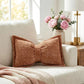 🦋 PROMO LIMITÉE 50% DE RÉDUCTION ! ⚡ Coussin décoratif en chenille forme nœud papillon – Douillet, Décoratif, Bien fini ✨